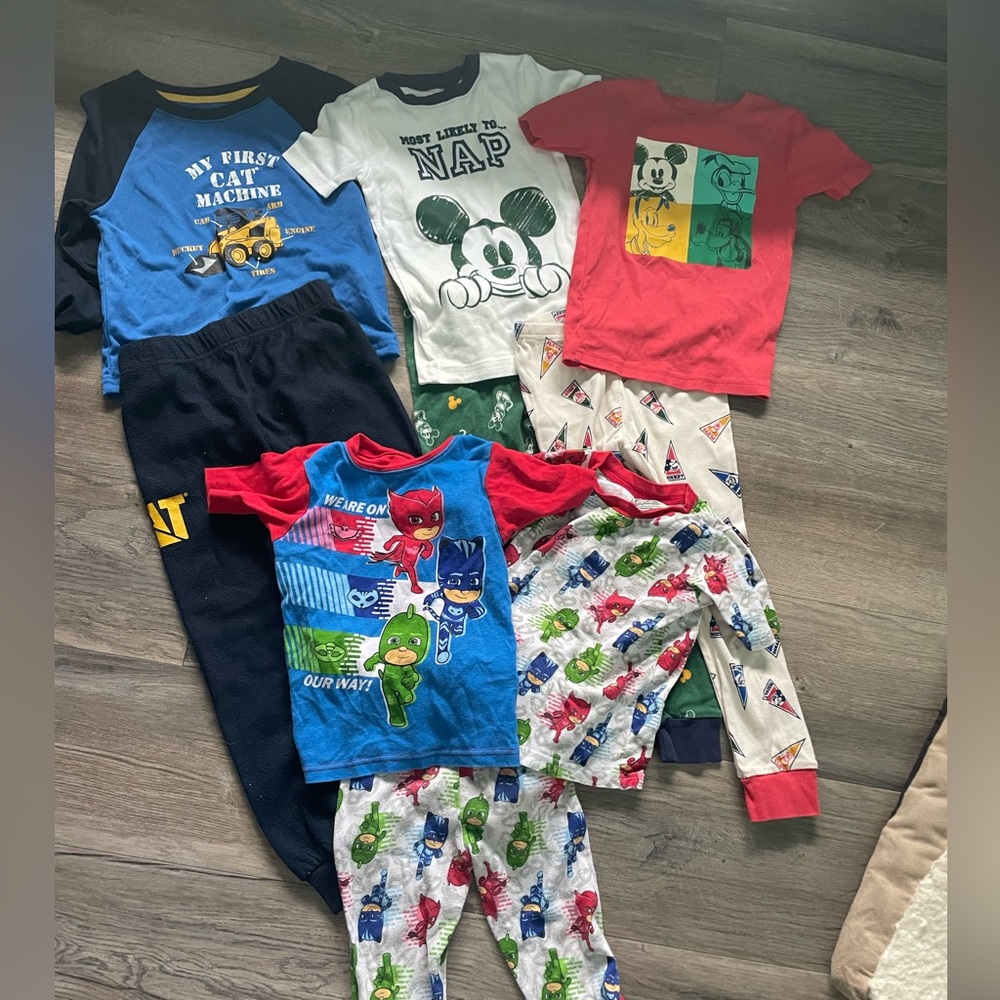 5T boys PJ lot